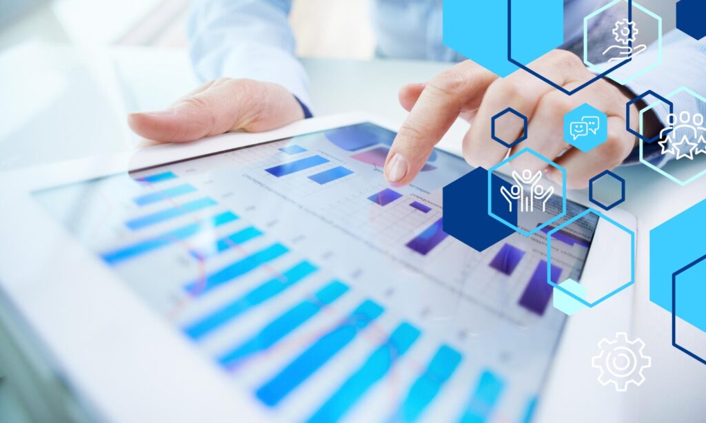 Tabletilla oleva graafinen esitys, jota henkilö käsittelee.